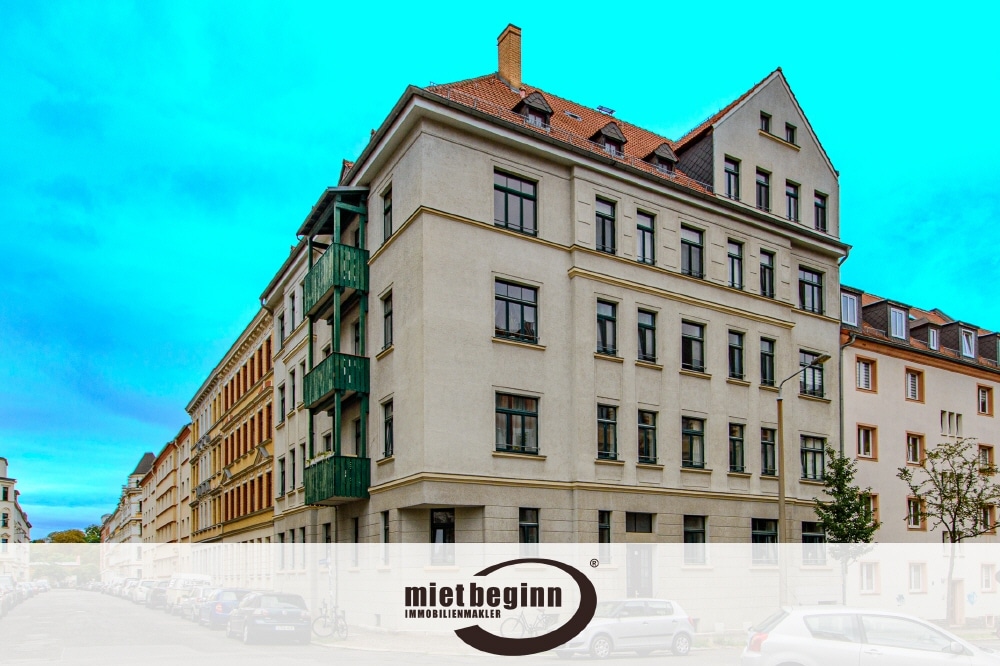 BALKON – SCHÖNE ESSKÜCHE – WANNENBAD – ABSTELLRAUM – KELLERABTEIL – HOCHPARTERRE